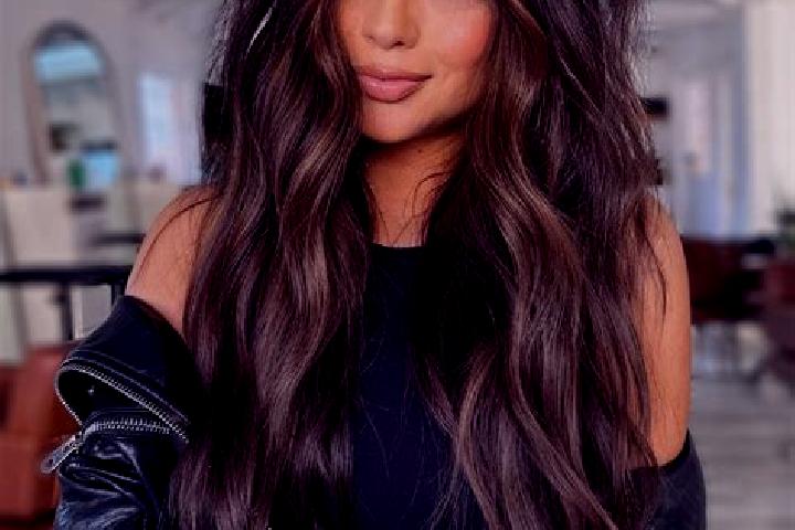 Elizabeth, 32, a brunette dark-eyed ebony companion based in Ghulam Ali. Offering A-Level, Fetish, Deep French Kissing. Available for incall and outcall, ove...
