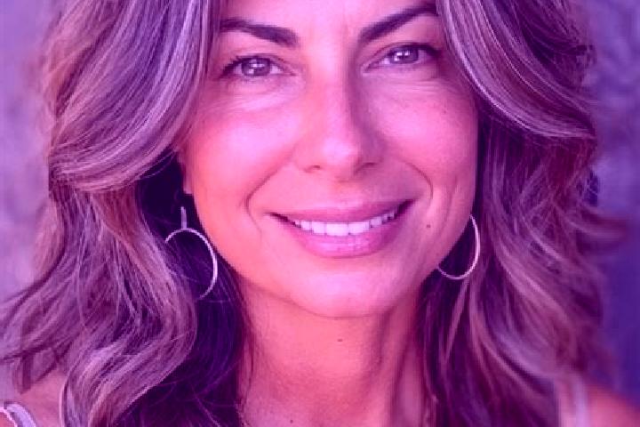 Elizabeth, 32, a brunette grey-eyed latina companion based in Mayorquin. Offering OWO, CIM, Domination, Girlfriend Experience. Available for incall and outca...