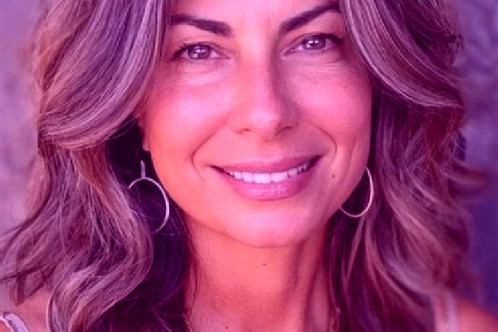 Elizabeth, 32, a brunette grey-eyed latina companion based in Warlubie. Offering Striptease, Travel Companion, A-Level. Available for incall and outcall, day...