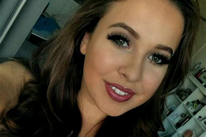 Elizabeth, 32, a dark blonde dark-eyed caucasian companion based in Akaiwa. Offering Prostate Massage, Girlfriend Experience, GFE. Available for incall and o...