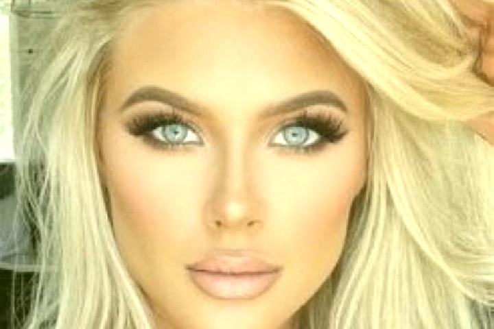 Elizabeth, 32, a platinum blonde green-eyed middle eastern companion based in Cents. Offering OWO, Roleplay, Duos, Striptease. Available for incall and outca...