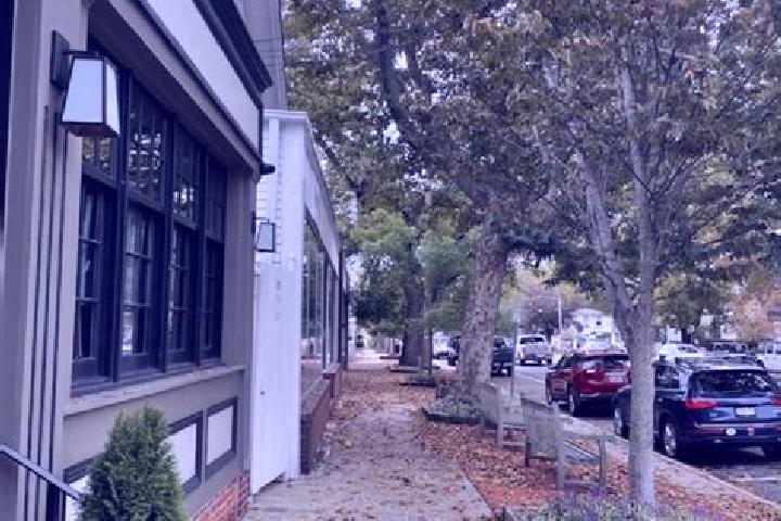 Elizabeth, 32 — Escort in Amagansett, United States