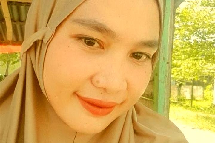 Elizabeth, 32 — Escort in Bolaang, Indonesia