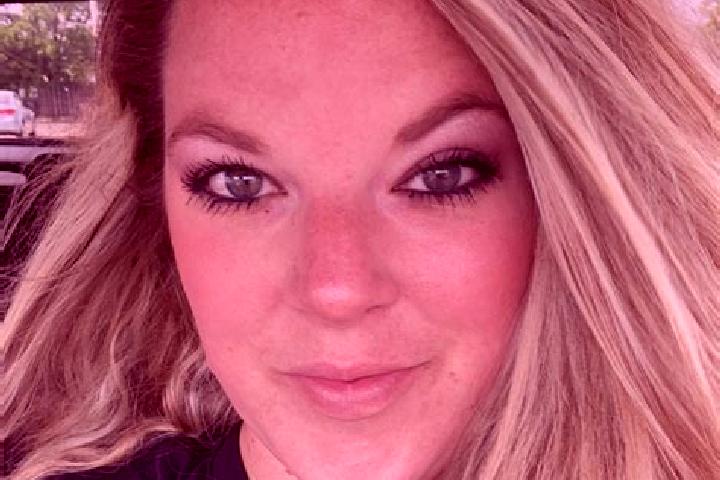 Elizabeth, 32 — Escort in East Bronson, United States