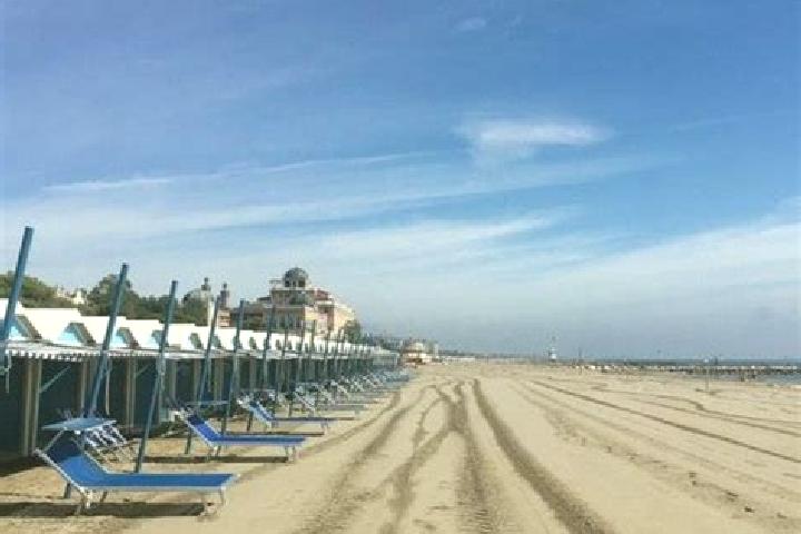 Elizabeth, 32 — Escort in Lido di Jesolo, Italy