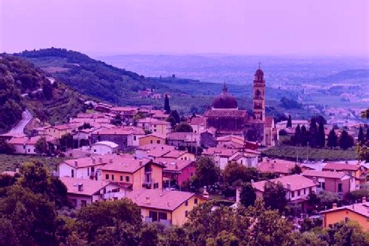 Elizabeth, 32 — Escort in Marano di Valpolicella, Italy