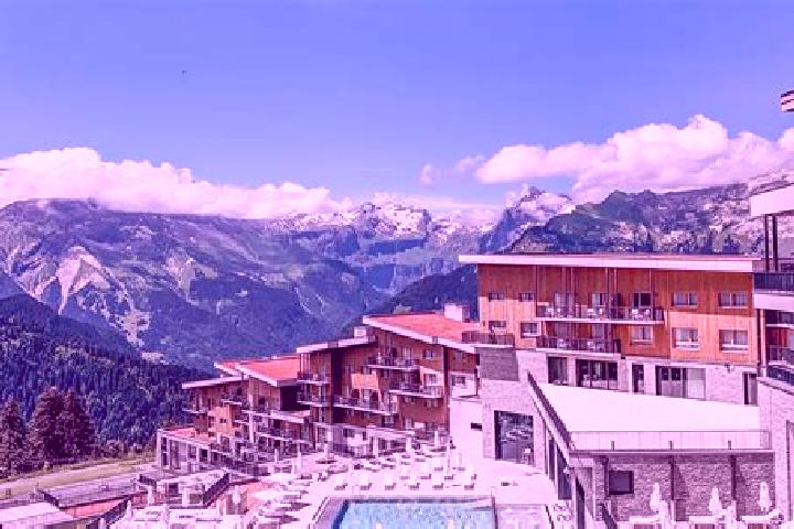Elizabeth, 32 — Escort in Samoens, France