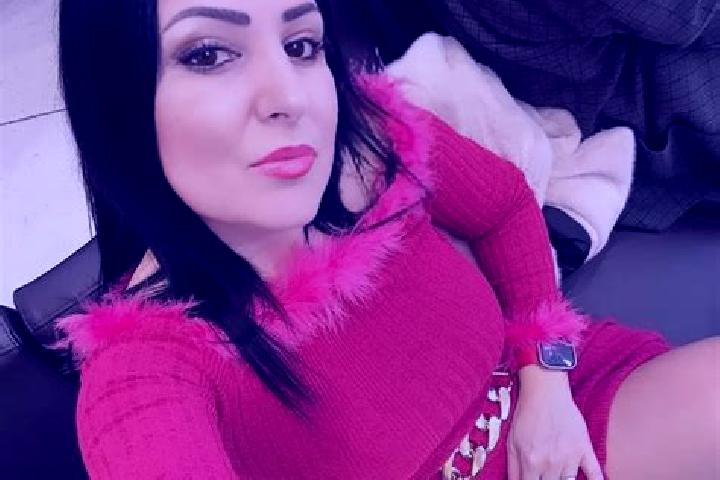 Elizabeth, 32 — Escort in Suna, Russia