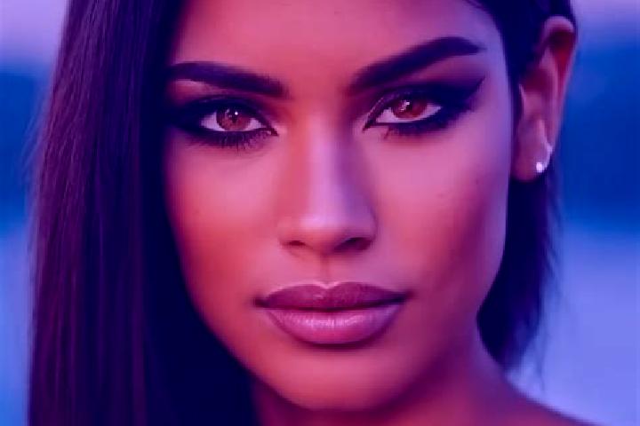 Elizabeth, 33, a black brown-eyed latina companion based in Taivalkoski. Offering Erotic Massage, Girlfriend Experience. Available for incall and outcall, ov...