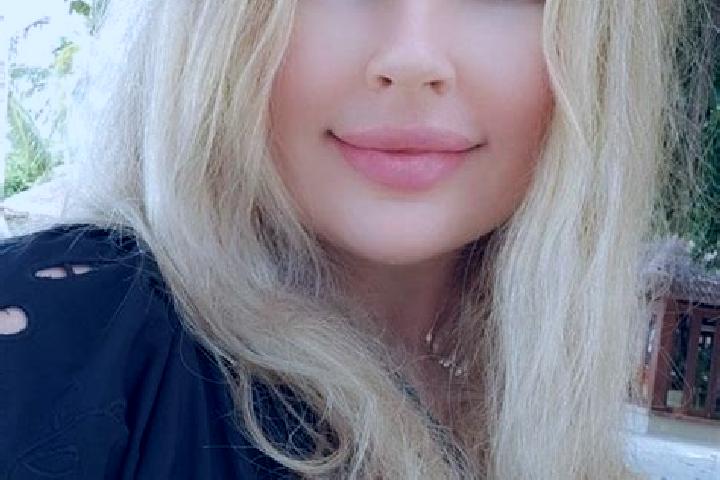 Elizabeth, 33, a blonde amber-eyed latina companion based in Helse. Offering GFE, Tantra, BDSM, Overnight, Dinner Date. Available for incall and outcall, ove...