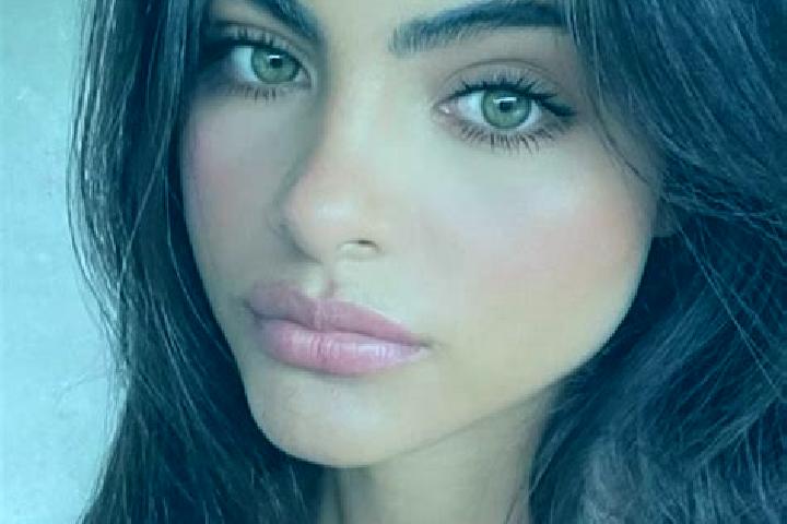 Elizabeth, 33, a brunette green-eyed middle eastern companion based in Clondalkin. Offering Prostate Massage, Overnight, Erotic Massage, Tantra, Couples. Ava...