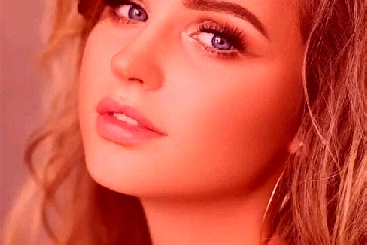 Elizabeth, 33, a dark blonde blue-eyed asian companion based in Imeni Babushkina. Offering Party Girl, Duos, Striptease, Couples. Available for incall and ou...