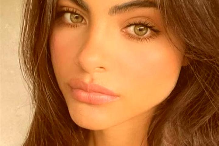 Elizabeth, 33, a red green-eyed indian companion based in Kafr Qari . Offering Striptease, Dinner Date. Available for incall and outcall, overnight bookings ...