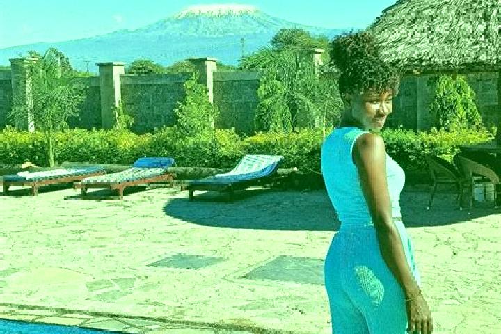 Elizabeth, 33 — Escort in Kimana, Kenya