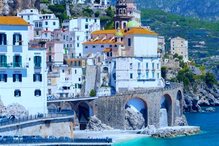 Elizabeth, 33 — Escort in Rialto, Italy