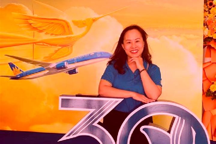 Elizabeth, 33 — Escort in Van Canh, Vietnam