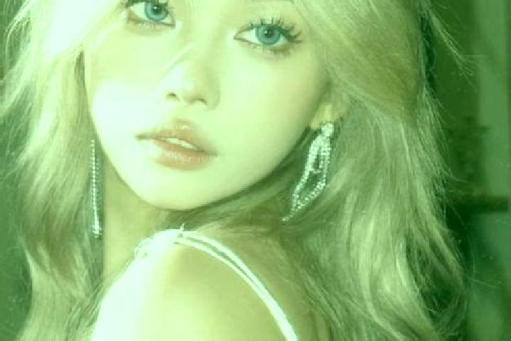 Elizabeth, 34, a blonde dark-eyed asian companion based in Yuanren. Offering Deep French Kissing, Duos, 69, Party Girl, GFE. Available for incall and outcall...