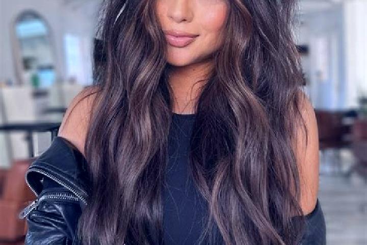 Elizabeth, 34, a brunette dark-eyed asian companion based in Shenhury. Offering Dinner Date, Striptease, GFE, A-Level, OWO. Available for incall and outcall,...