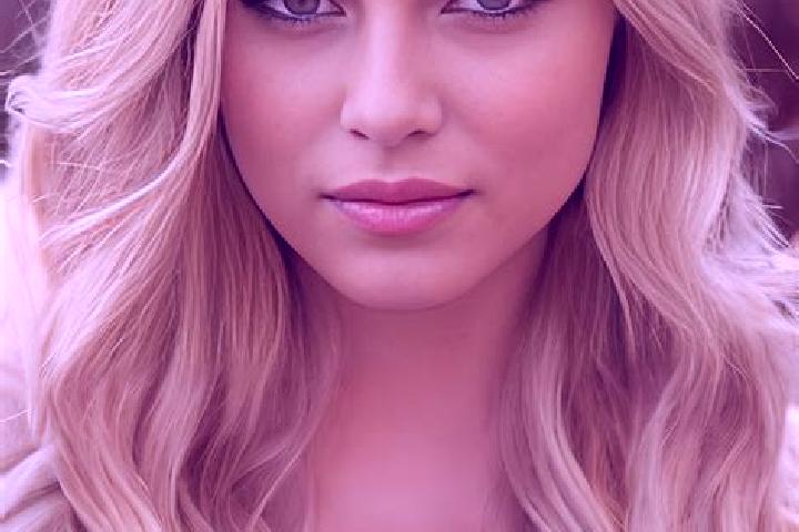 Elizabeth, 34, a dark blonde amber-eyed mediterranean companion based in Guapimirim. Offering Travel Companion, Deep French Kissing, A-Level, BDSM, Overnight...
