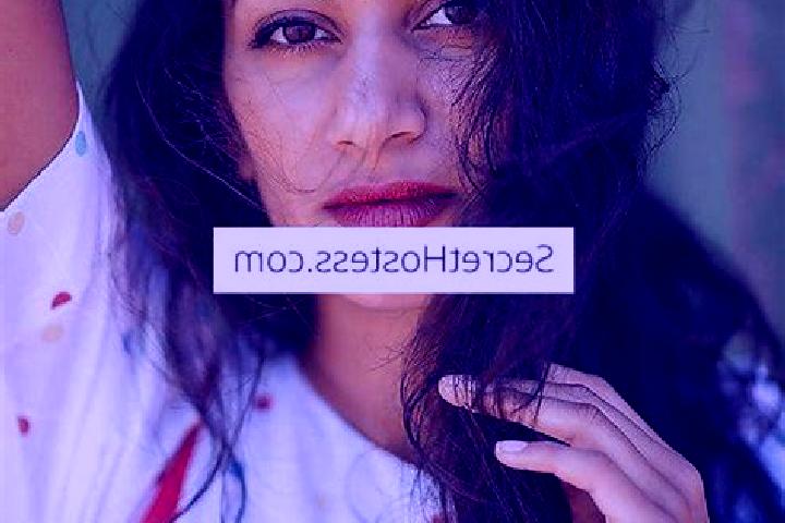 Elizabeth, 34, a red grey-eyed indian companion based in Zofingen. Offering Striptease, Domination, Massage, Fetish. Available for incall and outcall, overni...