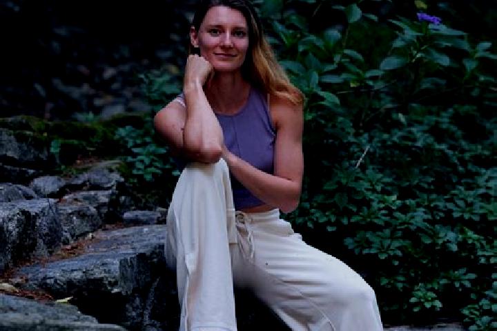 Elizabeth, 34 — Escort in Avegno, Switzerland