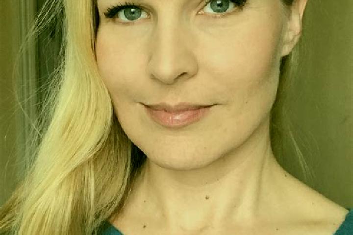 Elizabeth, 34 — Escort in Burton Leonard, United Kingdom