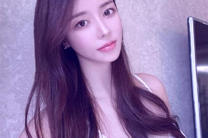 Elizabeth, 34 — Escort in Chenggan, China