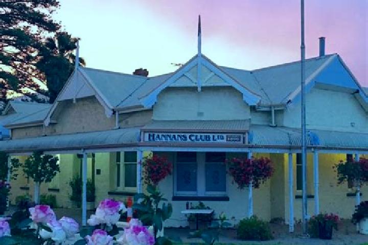 Elizabeth, 34 — Escort in Hannans, Australia