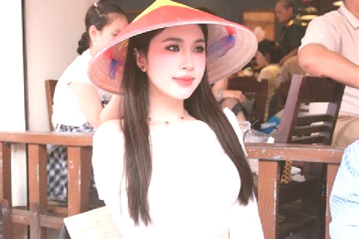 Elizabeth, 34 — Escort in Phong Thanh, Vietnam