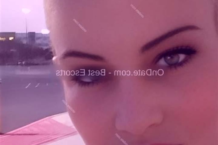 Elizabeth, 34 — Escort in Summertown, United States