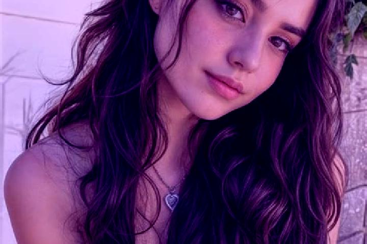 Elizabeth, 35, a auburn hazel-eyed indian companion based in Greci. Offering Girlfriend Experience, A-Level, OWO. Available for incall and outcall, day and e...