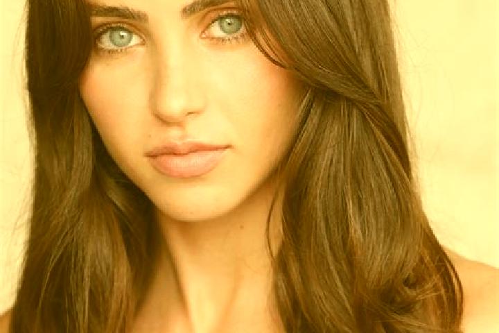 Elizabeth, 35, a black brown-eyed asian companion based in Koppa. Offering Tantra, Duos, Overnight. Available for incall and outcall, day and evening dates.
