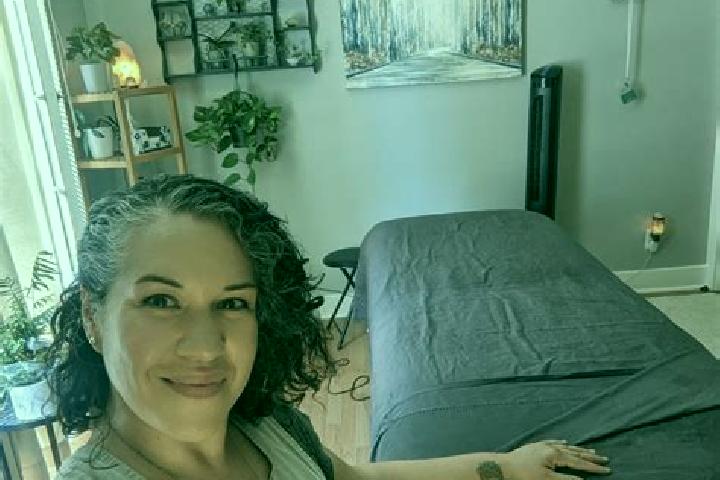 Elizabeth, 35, a black brown-eyed ebony companion based in Paluan. Offering Domination, Fetish, Erotic Massage. Available for incall and outcall, day and eve...
