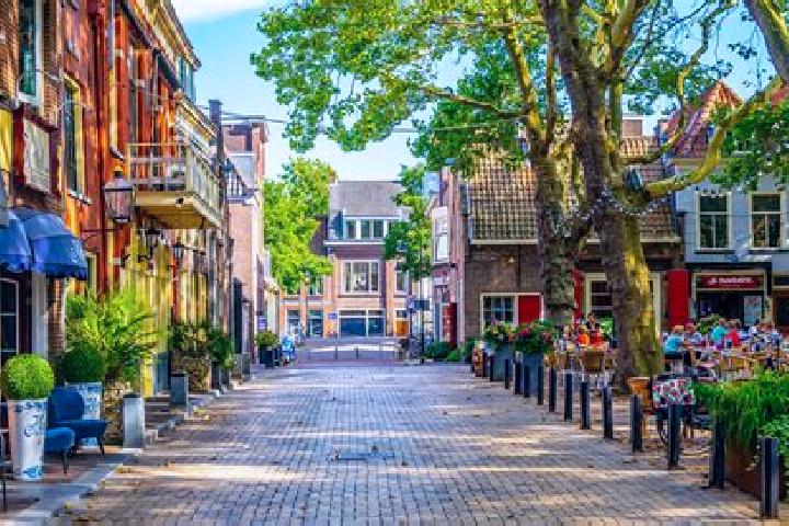 Elizabeth, 35 — Escort in Delft, Netherlands