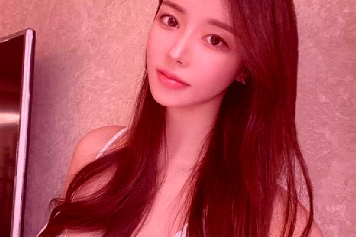 Elizabeth, 35 — Escort in Guojiabao, China