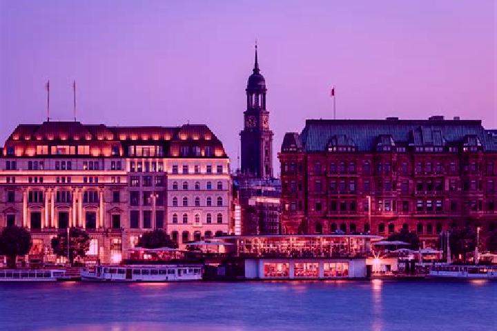 Elizabeth, 35 — Escort in Vallberga, Sweden
