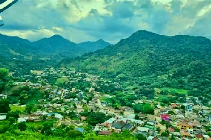 Elizabeth, 35 — Escort in Vallecillo, Honduras
