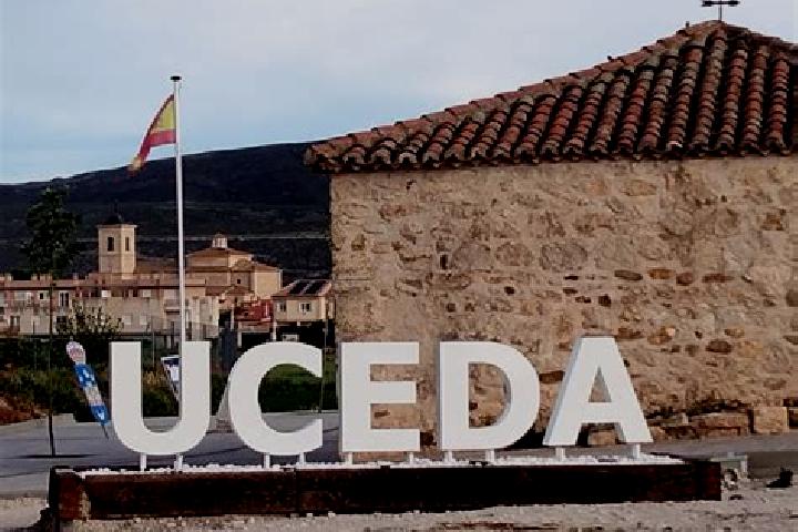 Elizabeth, 35 — Escort in Villaseca de Uceda, Spain