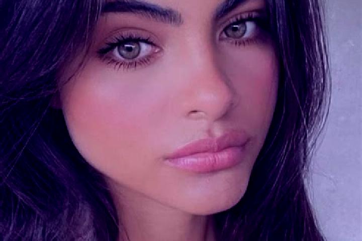 Elizabeth, 36, a blonde grey-eyed indian companion based in Matay. Offering Tantra, Overnight. Available for incall and outcall, day and evening dates.