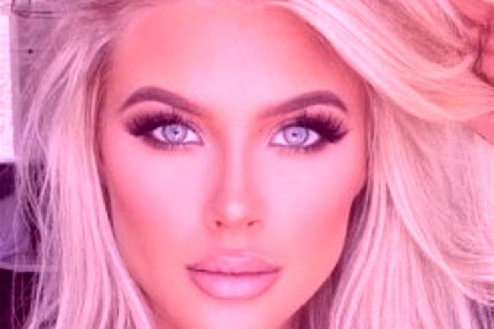 Elizabeth, 36, a platinum blonde hazel-eyed latina companion based in Castegnato. Offering Duos, CIM, Massage. Available for incall and outcall, day and even...