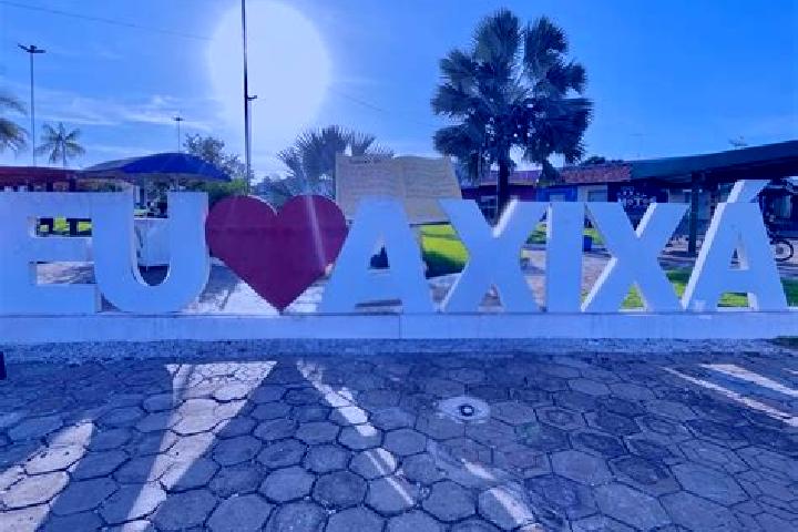 Elizabeth, 36 — Escort in Axixa do Tocantins, Brazil