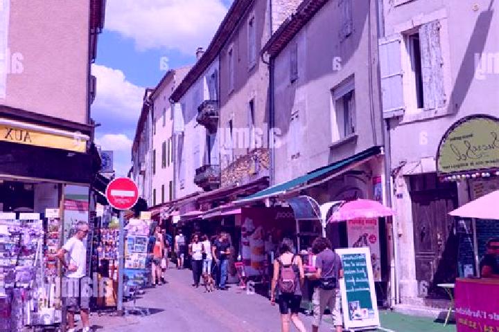 Elizabeth, 36 — Escort in Vallon-Pont-d Arc, France