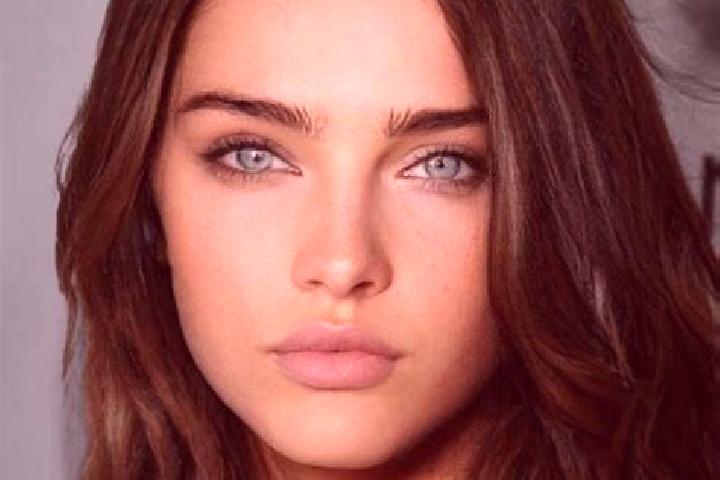 Elizabeth, 37, a brunette blue-eyed middle eastern companion based in Huelkail. Offering Tantra, Fetish, Erotic Massage, BDSM. Available for incall and outca...