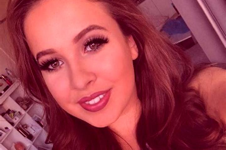Elizabeth, 37, a dark blonde amber-eyed caucasian companion based in Varciorova. Offering Duos, BDSM, Travel Companion. Available for incall and outcall, day...