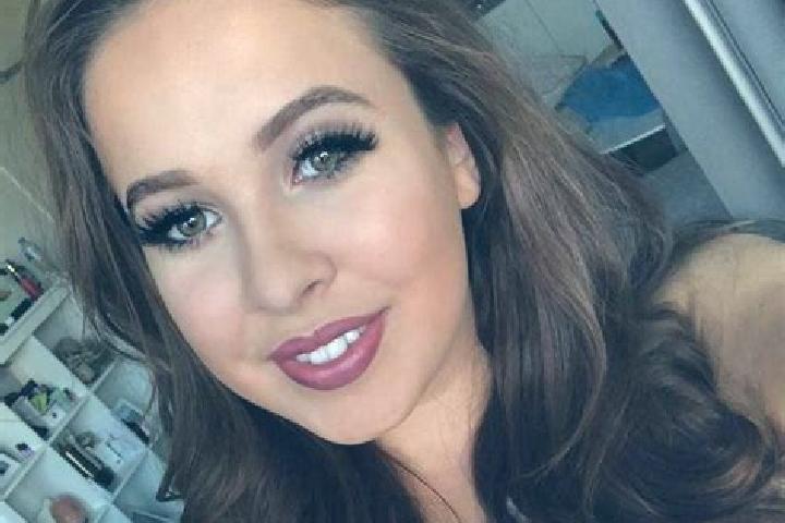 Elizabeth, 37, a dark blonde brown-eyed caucasian companion based in Erdotelek. Offering Roleplay, Party Girl, Fetish. Available for incall and outcall, day ...