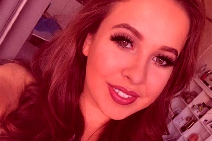 Elizabeth, 37, a dark blonde dark-eyed mixed companion based in Bellingwolde. Offering Prostate Massage, GFE, 69, Erotic Massage. Available for incall and ou...