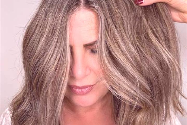 Elizabeth, 37, a dark blonde grey-eyed mixed companion based in Mandaguari. Offering OWO, A-Level, Travel Companion, Striptease. Available for incall and out...