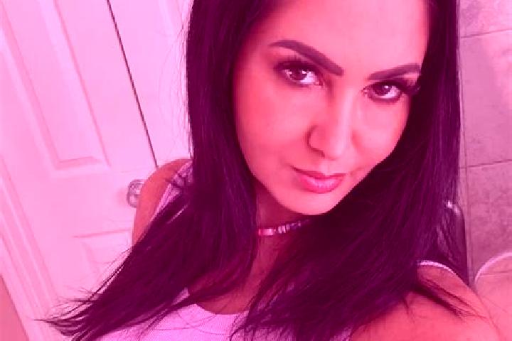 Elizabeth, 37, a red blue-eyed mixed companion based in Chamrousse. Offering Striptease, Couples, A-Level, Deep French Kissing. Available for incall and outc...
