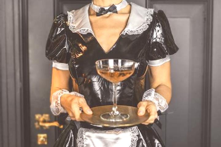 Elizabeth, 37, a red dark-eyed caucasian companion based in Haranglab. Offering Deep French Kissing, Erotic Massage, BDSM, Prostate Massage. Available for in...