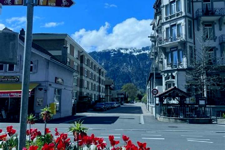 Elizabeth, 37 — Escort in Cuarnens, Switzerland